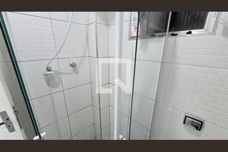 Banheiro de apartamento para alugar com 1 quarto, 46m² em Pompéia, Santos