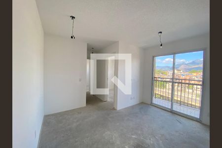 Sala de apartamento à venda com 2 quartos, 48m² em Del Castilho, Rio de Janeiro