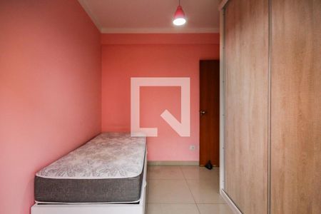 Quarto 1 de casa para alugar com 3 quartos, 103m² em Vila Clarice, São Paulo
