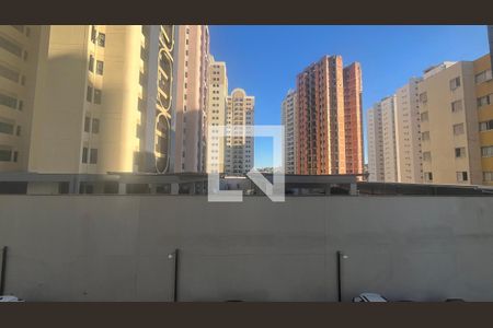 Vista da Sala de apartamento à venda com 3 quartos, 74m² em Mansões Santo Antônio, Campinas