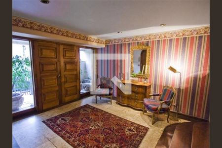 Casa à venda com 5 quartos, 1350m² em Morumbi, São Paulo