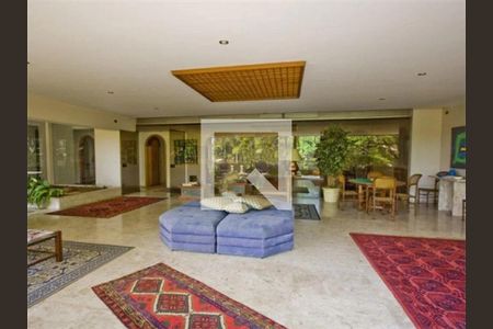 Casa à venda com 5 quartos, 1350m² em Morumbi, São Paulo