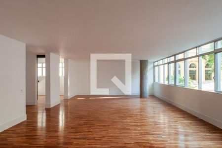 Apartamento à venda com 3 quartos, 271m² em Santa Cecilia, São Paulo