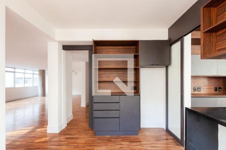 Apartamento à venda com 3 quartos, 271m² em Santa Cecilia, São Paulo