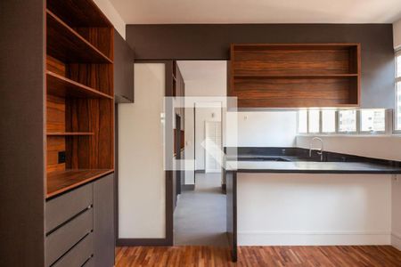 Apartamento à venda com 3 quartos, 271m² em Santa Cecilia, São Paulo