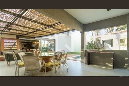Casa à venda com 5 quartos, 430m² em Cidade Jardim, São Paulo