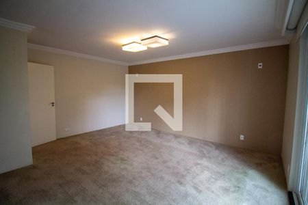 Sala de TV de casa à venda com 3 quartos, 696m² em Chácara Flora, São Paulo