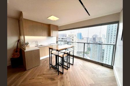 Apartamento para alugar com 3 quartos, 122m² em Sumarezinho, São Paulo