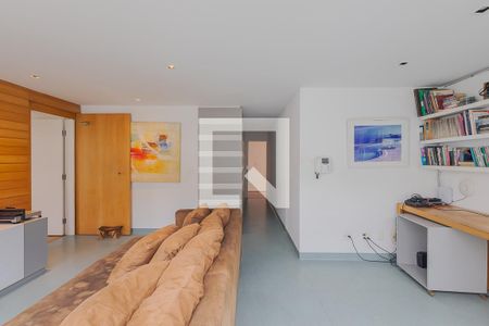 Sala 3 de casa à venda com 5 quartos, 700m² em Boaçava, São Paulo