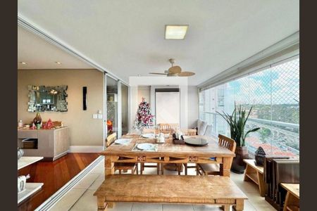 Apartamento à venda com 3 quartos, 180m² em Campo Belo, São Paulo