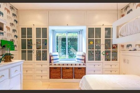 Casa à venda com 3 quartos, 359m² em Pacaembu, São Paulo