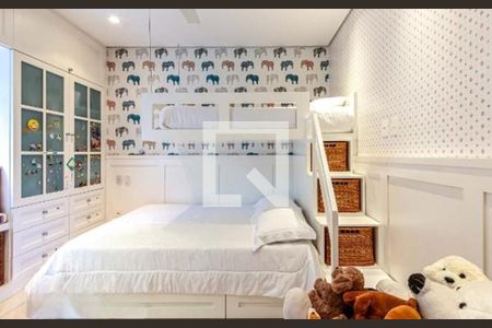 Casa à venda com 3 quartos, 359m² em Pacaembu, São Paulo