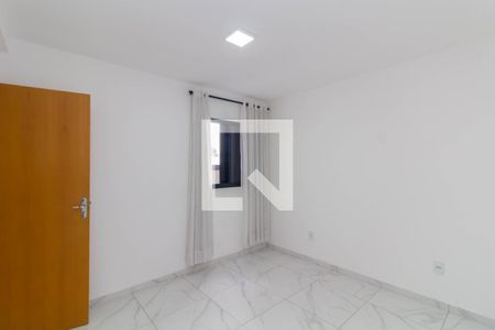 Quarto 2 de apartamento à venda com 2 quartos, 42m² em Itaquera, São Paulo