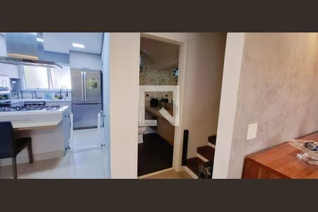 Casa à venda com 3 quartos, 180m² em Tamboré, Santana de Parnaíba