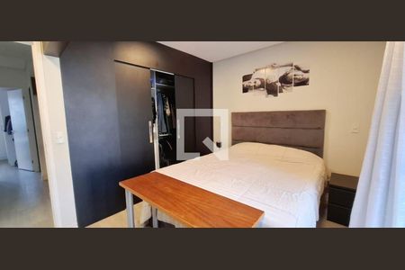 Casa à venda com 3 quartos, 180m² em Tamboré, Santana de Parnaíba