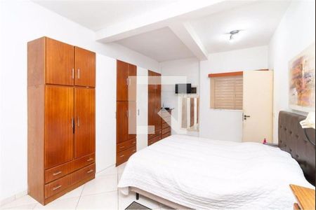 Casa à venda com 4 quartos, 347m² em Vila Morse, São Paulo