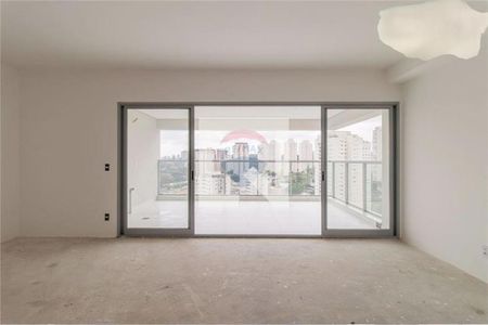 Apartamento à venda com 3 quartos, 155m² em Vila Sofia, São Paulo