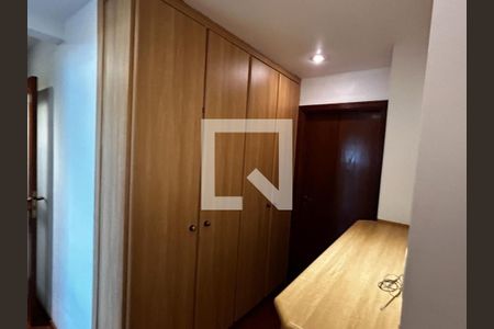 Apartamento para alugar com 4 quartos, 176m² em Vila Mariana, São Paulo