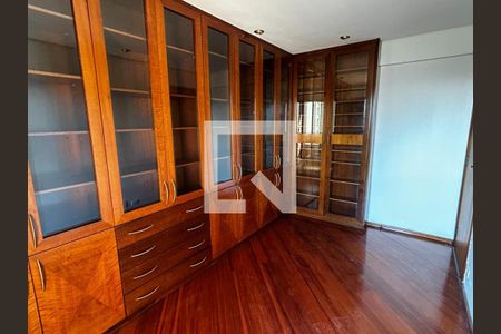 Apartamento para alugar com 4 quartos, 176m² em Vila Mariana, São Paulo