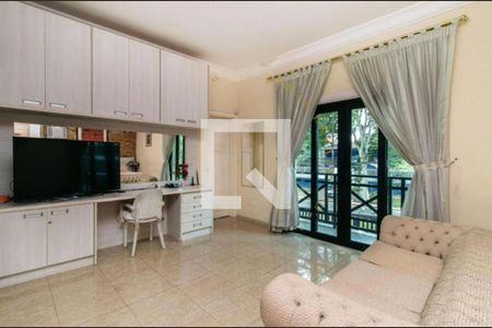 Casa à venda com 4 quartos, 1022m² em Pinheiros, São Paulo