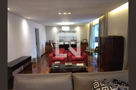 Apartamento à venda com 4 quartos, 216m² em Parque Colonial, São Paulo