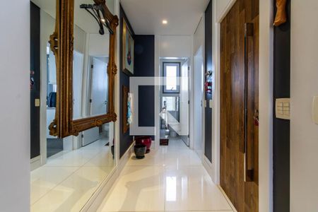 Corredor de apartamento à venda com 3 quartos, 234m² em Itaim Bibi, São Paulo