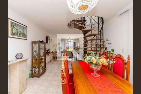 Casa à venda com 4 quartos, 193m² em Parque da Mooca, São Paulo