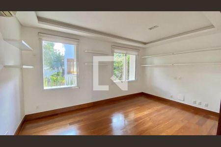 Casa à venda com 4 quartos, 608m² em Jardim Petropolis, São Paulo