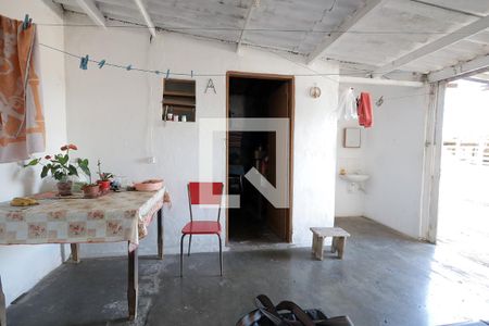 Área de Serviço de casa à venda com 3 quartos, 150m² em Vila Linda, Santo André