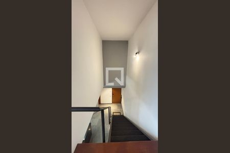 Escada de apartamento para alugar com 1 quarto, 97m² em Jardim, Santo André