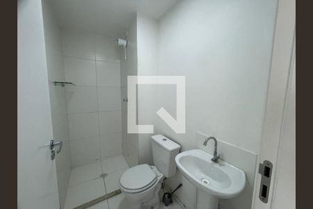 Banheiro de apartamento à venda com 2 quartos, 38m² em Vila Flora, Guarulhos
