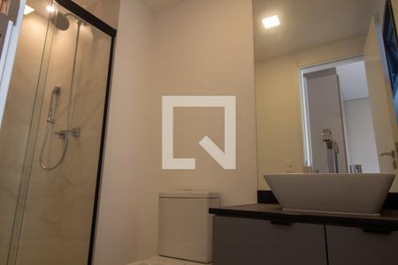 Banheiro da Suíte 1 de apartamento para alugar com 2 quartos, 140m² em Campo Belo, São Paulo