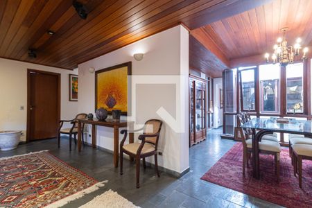 Sala de casa para alugar com 4 quartos, 300m² em Indianópolis, São Paulo