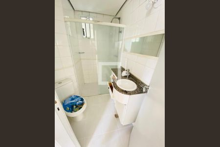 Banheiro de apartamento para alugar com 2 quartos, 57m² em Vila Siqueira (Zona Norte), São Paulo