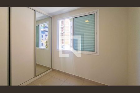 Quarto 2 de apartamento à venda com 4 quartos, 200m² em Santo Antônio, Belo Horizonte