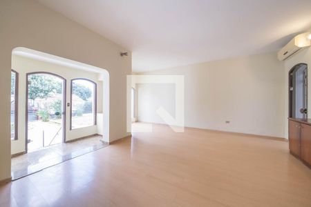 Sala de casa à venda com 3 quartos, 330m² em Jardim da Saúde, São Paulo