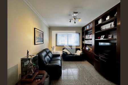 Sala de Tv de apartamento à venda com 4 quartos, 323m² em Parque Colonial, São Paulo
