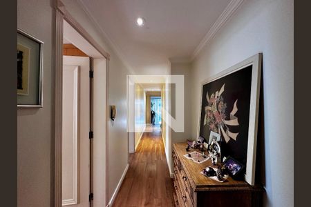 Corredor Suítes de apartamento à venda com 4 quartos, 323m² em Parque Colonial, São Paulo