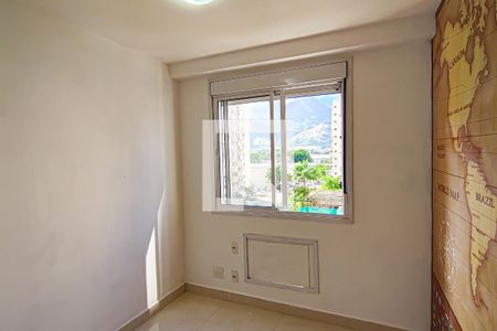 Quarto  de apartamento para alugar com 2 quartos, 54m² em Anil, Rio de Janeiro