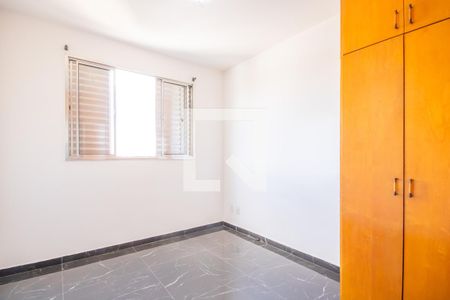 Quarto 1 de apartamento à venda com 2 quartos, 56m² em Piratininga, Osasco