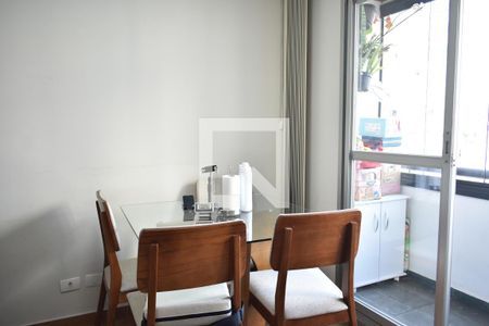 Sala de apartamento à venda com 2 quartos, 50m² em Chácara Inglesa, São Paulo