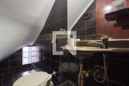 Lavabo 1 de casa à venda com 3 quartos, 280m² em Vila Tibagi, Guarulhos