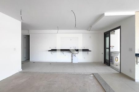 Sala e cozinha de apartamento à venda com 3 quartos, 160m² em Vila Dom Pedro I, São Paulo