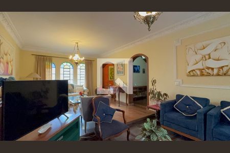 Sala de casa à venda com 3 quartos, 232m² em Santa Maria, Santo André