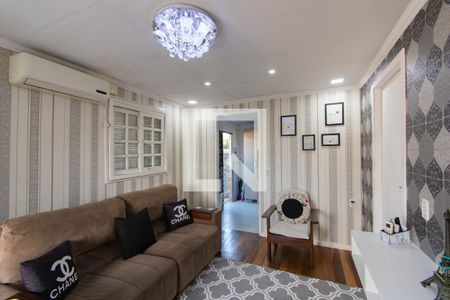 Sala de casa à venda com 2 quartos, 50m² em Niterói, Canoas