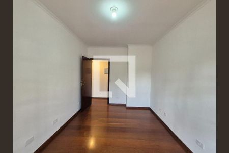 Casa à venda com 3 quartos, 200m² em Jardim Ivana, São Paulo