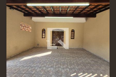 Casa à venda com 3 quartos, 200m² em Jardim Ivana, São Paulo