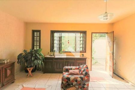 Casa à venda com 7 quartos, 220m² em Jardim Bonfiglioli, São Paulo