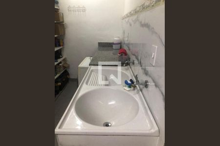 Casa à venda com 3 quartos, 141m² em Vila Nova Alba, São Paulo