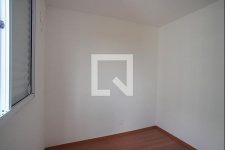 Quarto 1 de apartamento para alugar com 2 quartos, 45m² em Costa E Silva, Porto Alegre